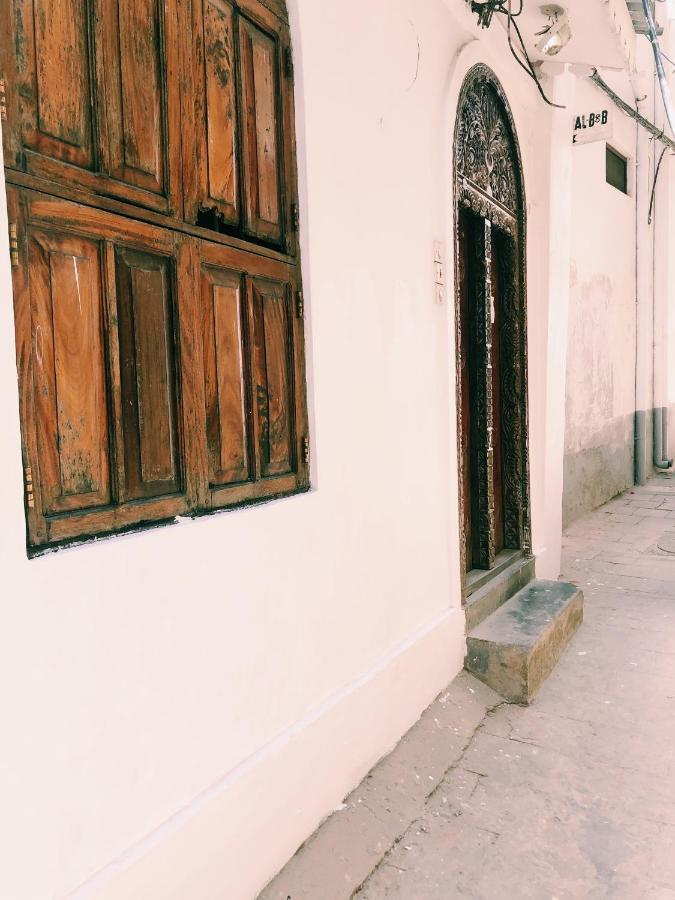 לינה וארוחת בוקר Zanzibar Kelele Square מראה חיצוני תמונה
